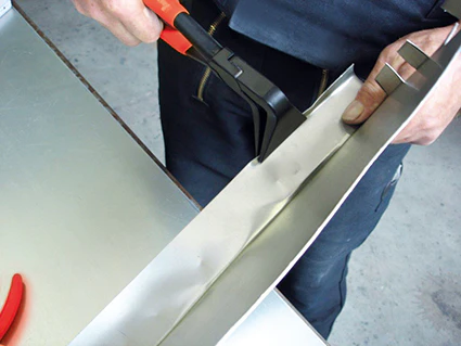 Cegi kleszcze blacharskie wygięte ergonomiczne 80mm 90st JOUANEL PBC980