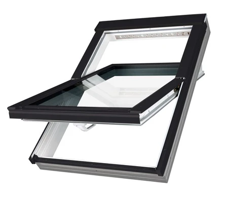 Okno dachowe obrotowe Fakro PTP-V U4 czarne RAL 9005 55x78