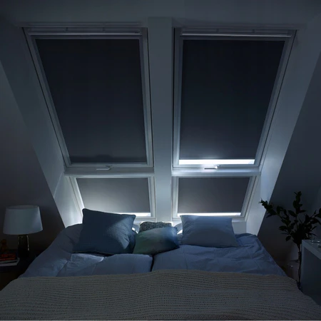 Roleta zaciemniająca manualna Velux DKL PK08 94x140 1025S